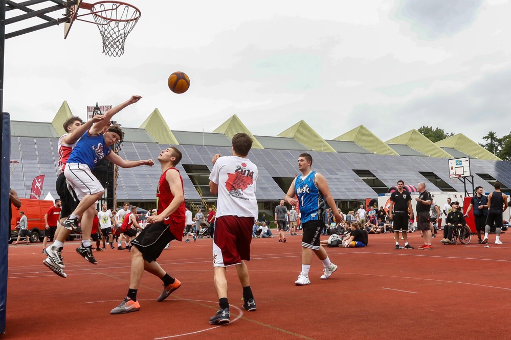 do-Streetbasketball-Tour