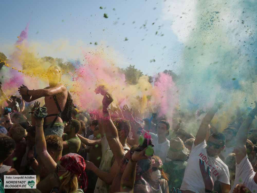 FOTOSTRECKE Ein farbenfrohes Fest im Fredenbaum Das „Holi Festival