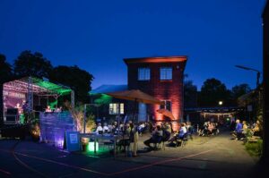 Die Veranstaltung findet wieder im Hof des Kulturorts Depot in der Nordstadt statt.