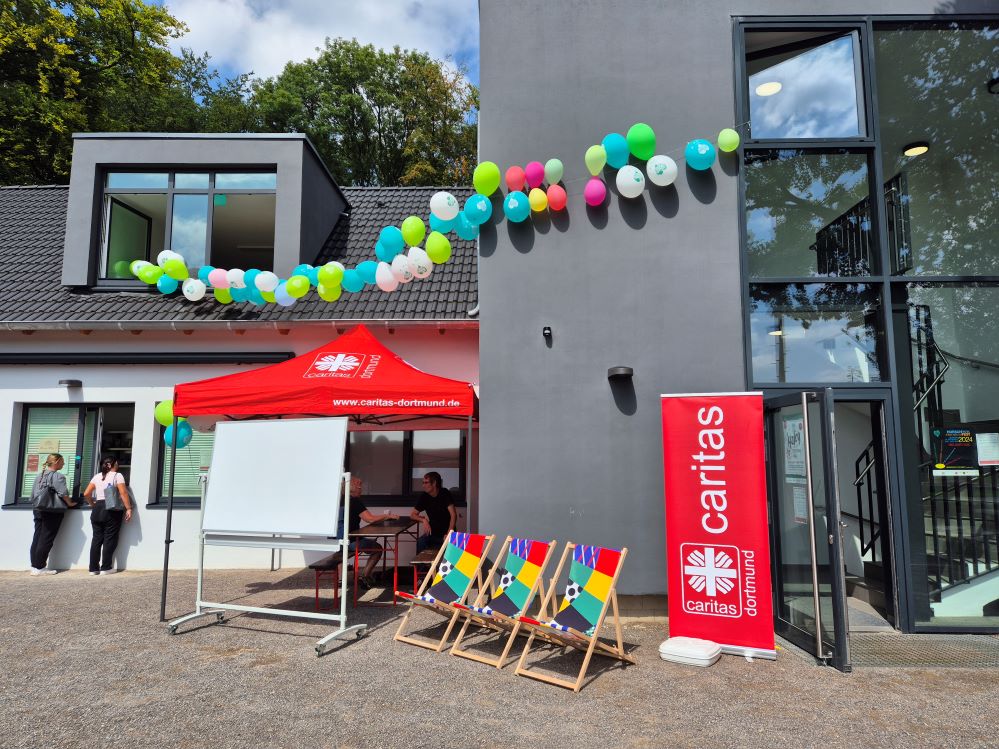 Mit dem neuen Service Point der Caritas gibt es ein neues gastronomisches Angebot im Hoeschpark.